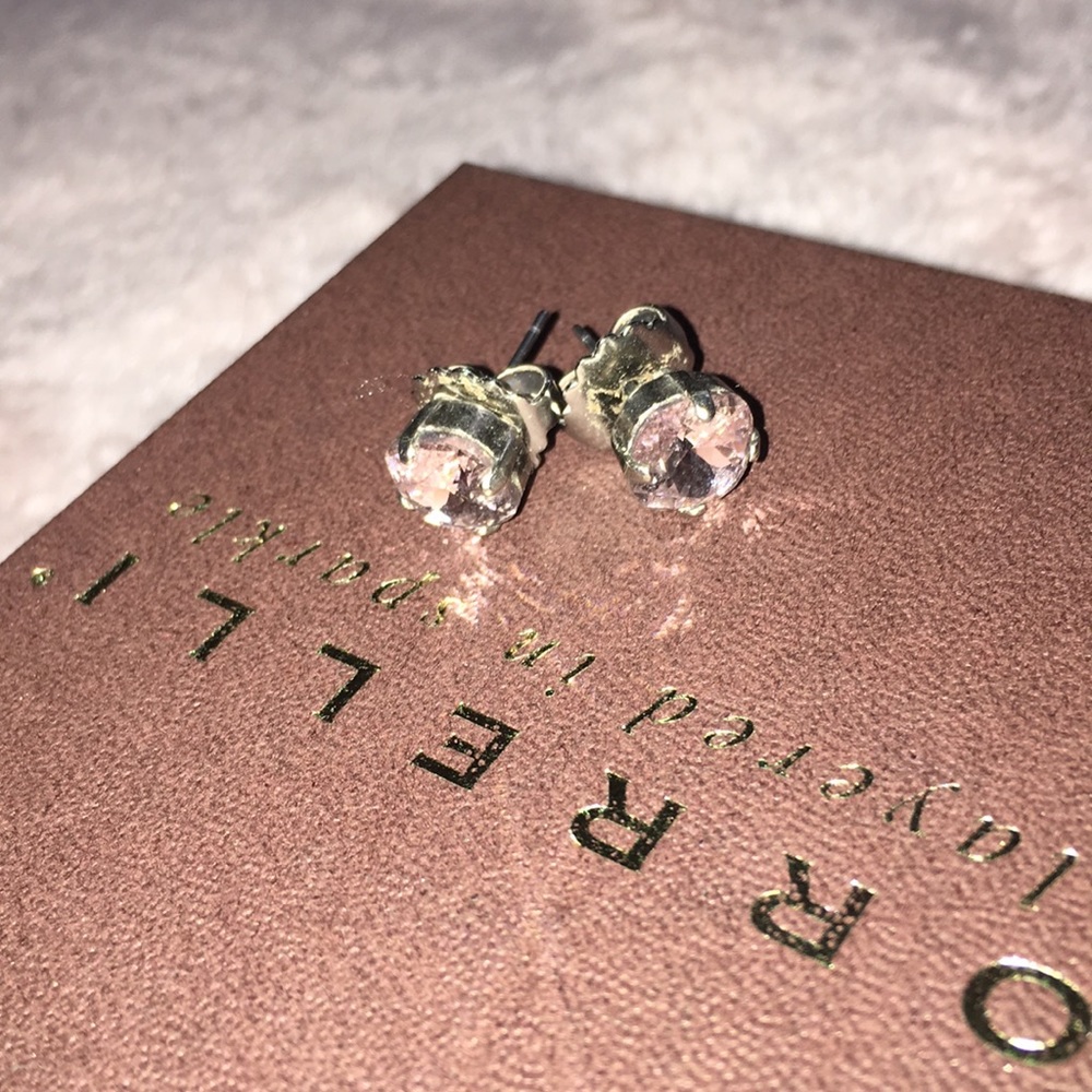 Small sorrelli posts